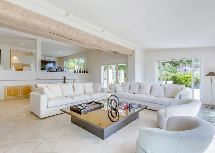 Superbe Vue فيلة كان